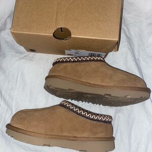 Kids Brown UGG Suede Shoes Size 10